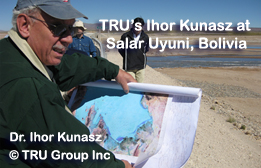 TRU Lithium Team at Salar Uyuni, Bolovia